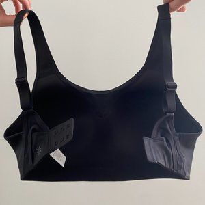 Athleta Advance Sprint Bra NWOT, 32 DD